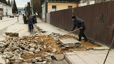 В Боровске и деревне Верховье начали обустраивать пешеходные зоны по нацпроекту