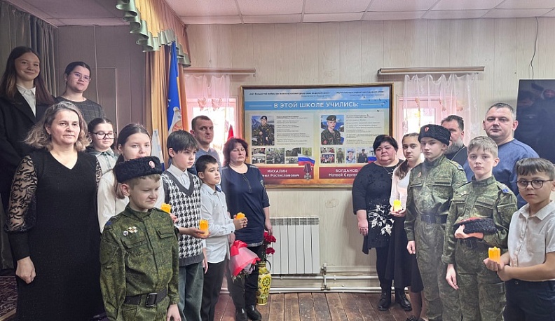 В Юхнове открыли памятный стенд погибшим в СВО