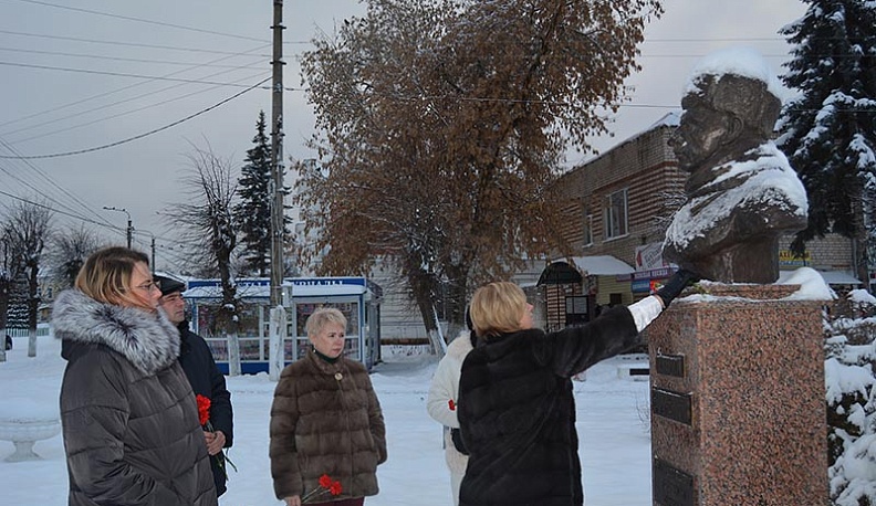 В Тарусе почтили память Героев Отечества