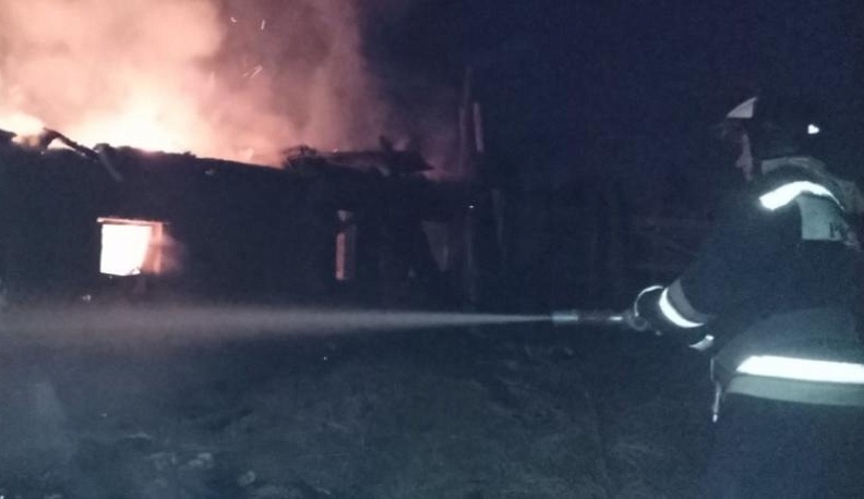 В Калужской области при пожаре в хозпостройке пострадал человек