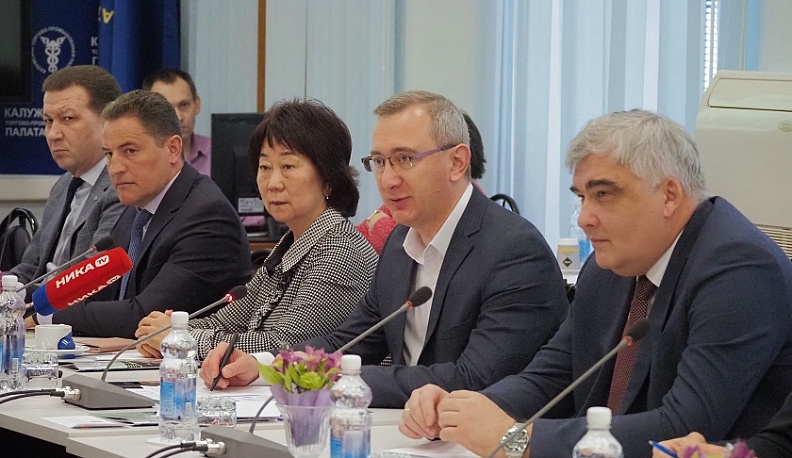 Калужские предприниматели обсудили актуальные проблемы на бизнес-завтраке с губернатором