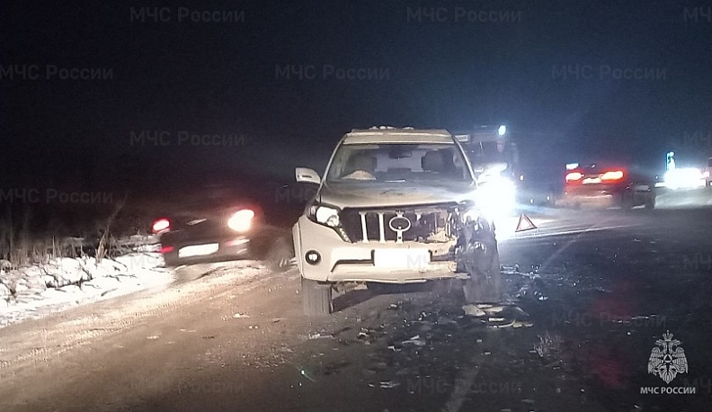 Легковушка столкнулась с внедорожником под Калугой 