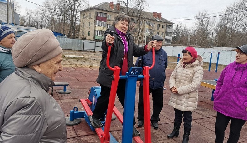 Кировские пенсионеры активно осваивают дыхательную гимнастику