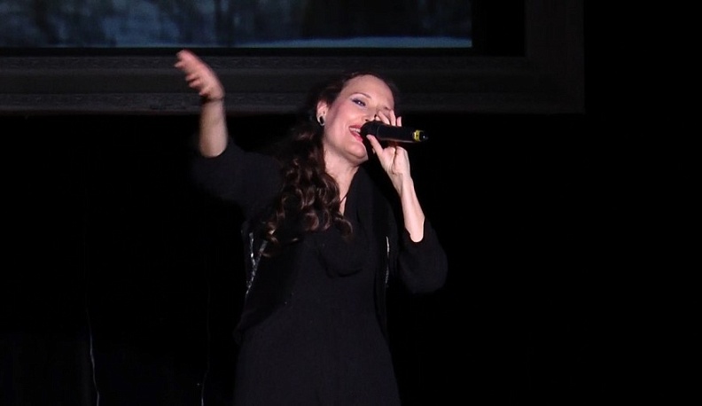 В наукограде выступила певица из Сербии