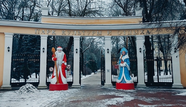На улицах Калуги начали появляться новогодние инсталляции