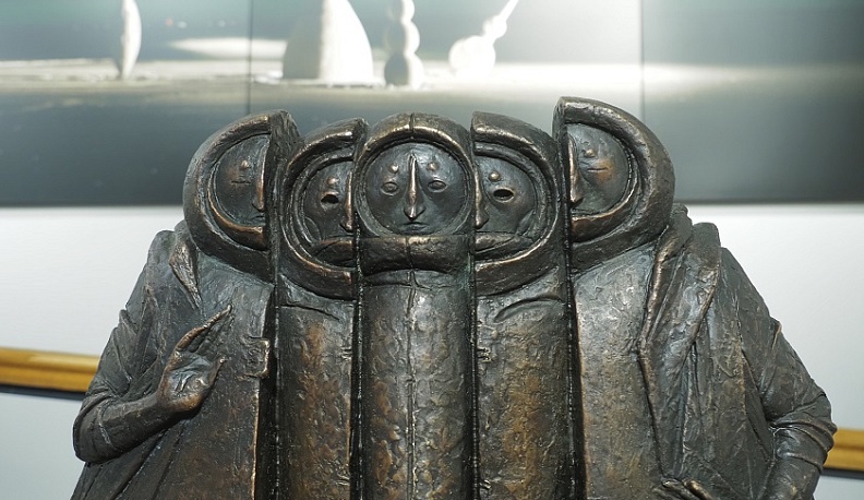 В Калуге открылась выставка «Зодчие Вавилонских башен»