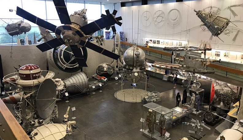 Музей истории космонавтики представил праздничную программу