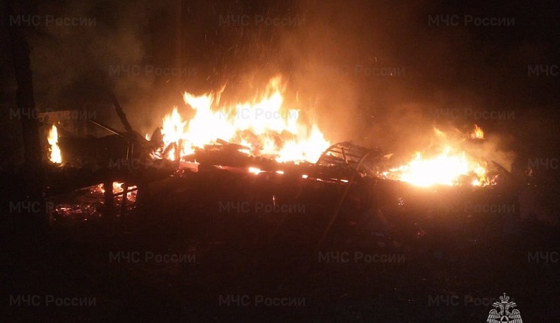 Возгорание дачного дома произошло в Перемышльском районе