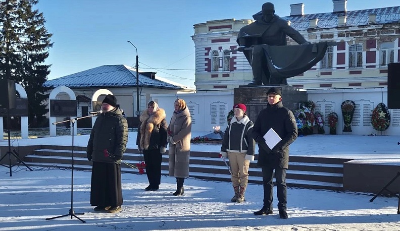 В селе Перемышль почтили память воинов-односельчан