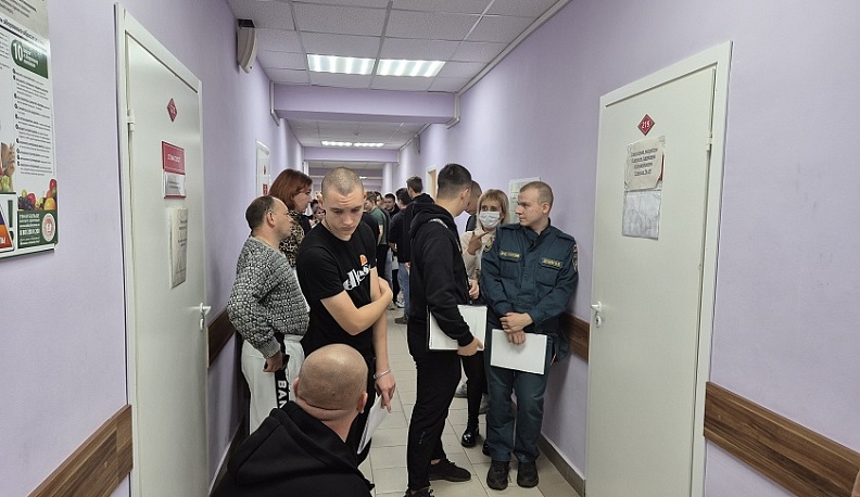 В Перемышльском районе начался осенний призыв