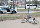 В Обнинске столкнулись велосипедист и самокатчик
