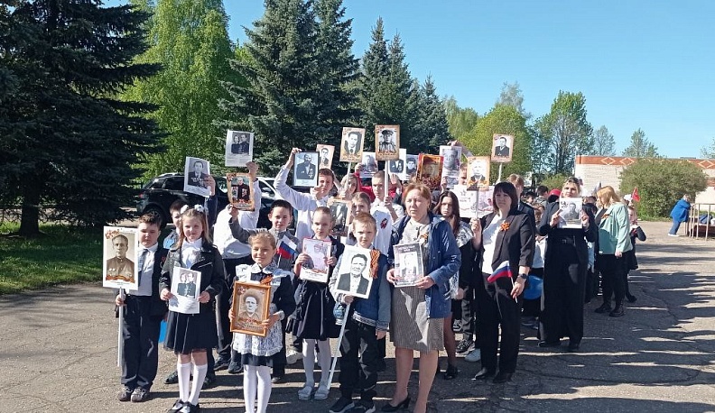 Жуковский район присоединился к Всероссийской акции «Бессмертный полк в каждой школе»