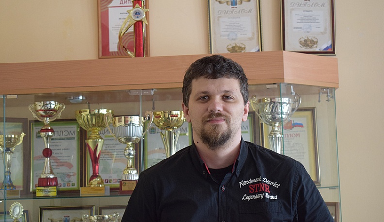 Максим КРЮКОВ: «Конституция должна гарантировать поддержку и внимание добровольцам со стороны государства»