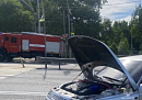 Два автомобиля столкнулись в Калуге на Пучковском мосте Два автомобиля столкнулись в Калуге на Пучковском мосте