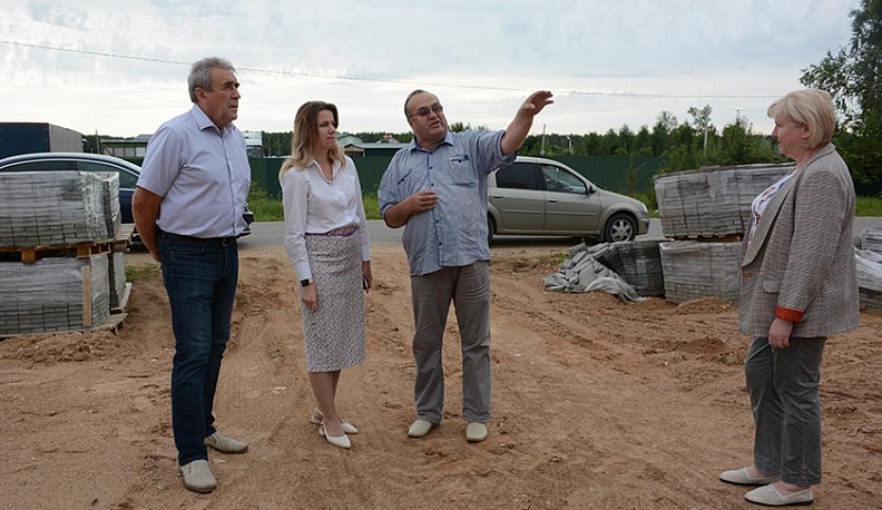 Ольга Коробова проинспектировала строительство социальных объектов в Малоярославецком районе
