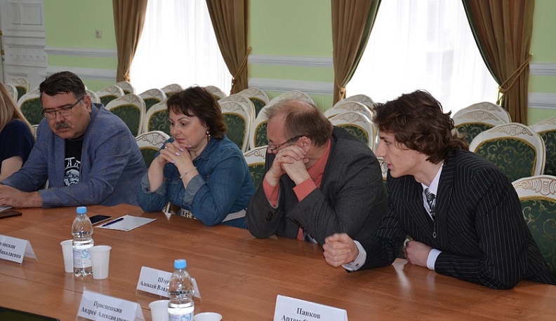 Калужанам предложили создать экспертный совет, направленный против попыток фальсификации российской истории