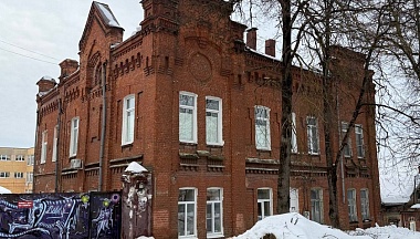 В Калуге приступили к ремонту исторического дома на улице Никитина