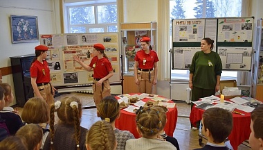 В Тарусе в память о жителях Ленинграда зажглись блокадные «светлячки»