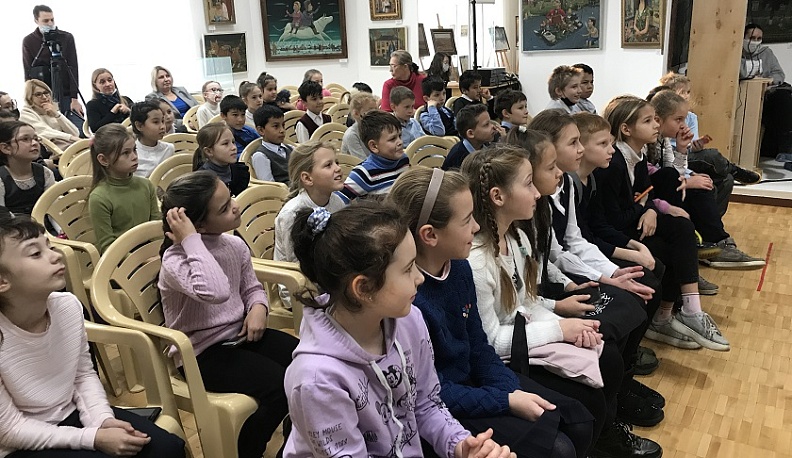 Кукольный спектакль о рождении атомного города показали обнинцам гости из Озерска