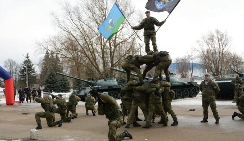 Десант в городе воинской славы