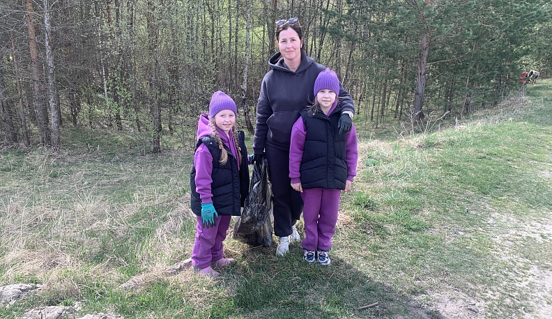 Жители Жиздринского района приняли участие во Всероссийском субботнике