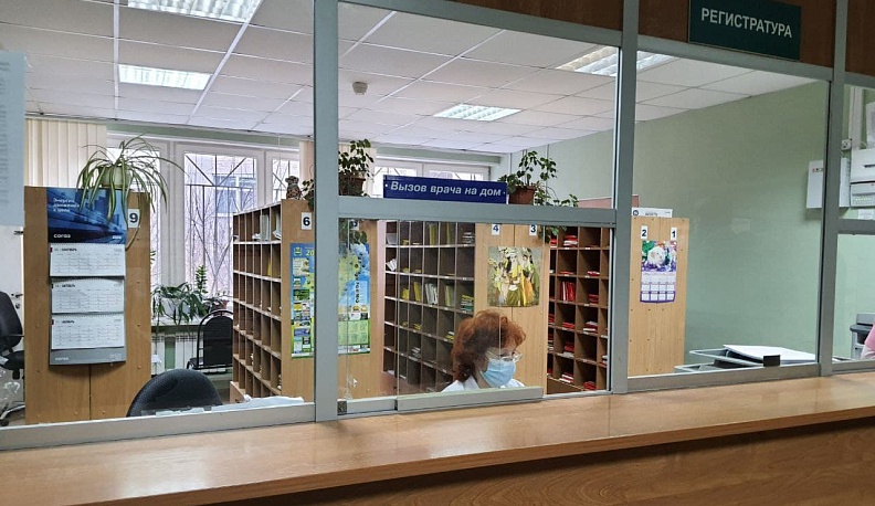 Владислав Шапша поручил до конца года решить вопрос с выдачей электронных рецептов льготникам