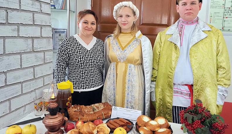 В Калуге проходит выставка работ студентов СПО «Интеллектуально-творческий потенциал будущего»