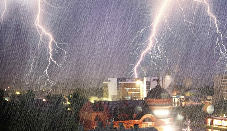 В Калужской области ожидается гроза, град и шквалистый ветер 19 июля