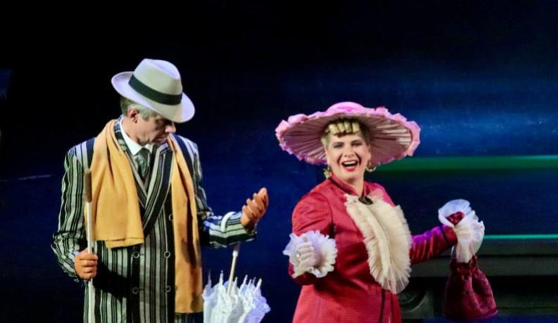 Постановка «Красавец мужчина».