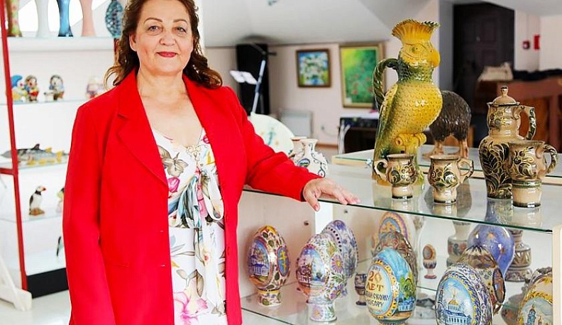 В Людинове открылась выставка керамики