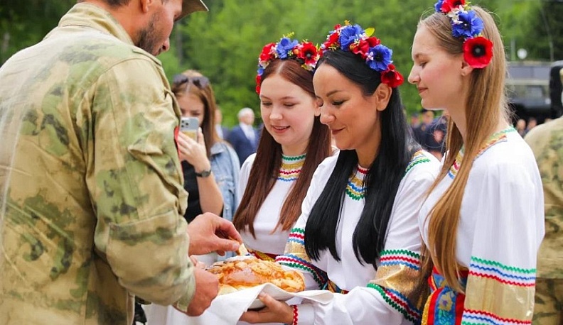 Руководители области поблагодарили калужских росгвардейцев за ратный подвиг