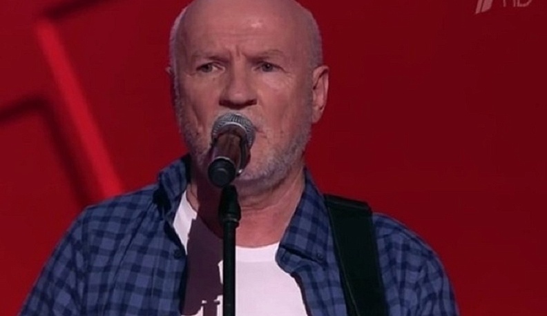 Певец из Калужской области стал финалистом шоу «Голос 60+»