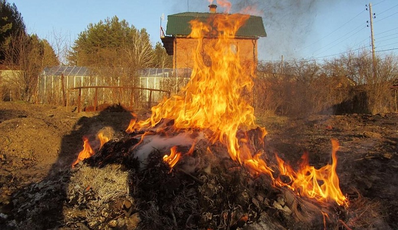 Чердаки, подвалы, дачи и мангалы