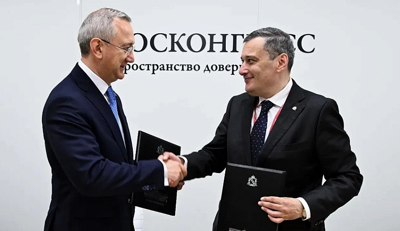 Владислав Шапша и Александр Хинштейн подписали обновленный договор о межрегиональном партнерстве  