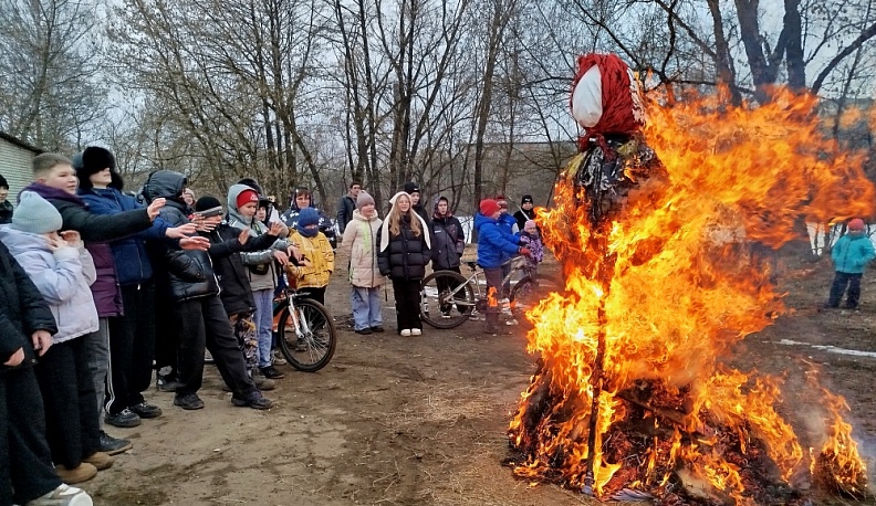 В Думиничах рассказали и показали «Масленичные небылицы в лицах»