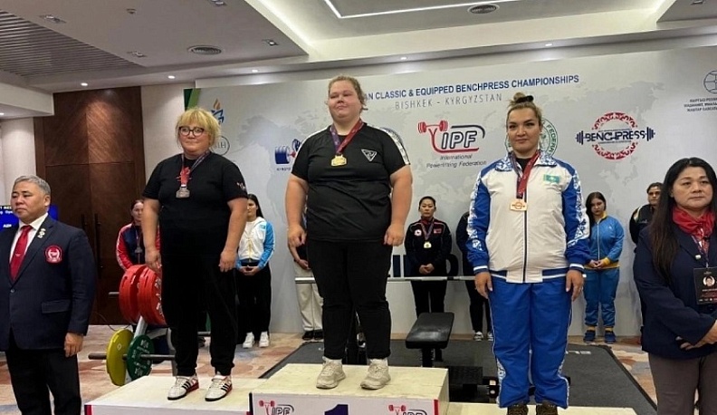 На Чемпионате Азии по пауэрлифтингу калужанки завоевали два «золота»