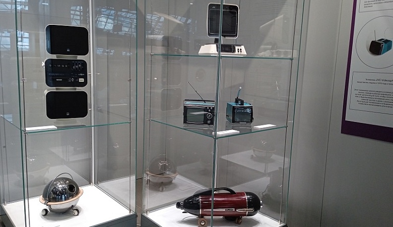 Музей истории космонавтики им. К. Э. Циолковского знакомит калужан с выставкой «Космический дизайн»