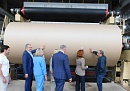 В Кондрове министру министерства экономического развития и промышленности Калужской области показали самую большую в регионе бумагоделательную машину В Кондрове министру министерства экономического развития и промышленности Калужской области показали самую большую в регионе бумагоделательную машину
