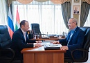 Владислав Шапша провел рабочий разговор со своим заместителем Александром Шляпниковым Владислав Шапша провел рабочий разговор со своим заместителем Александром Шляпниковым